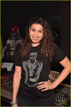 About This Photo Set Jordin Sparks lets her curls hang freely while