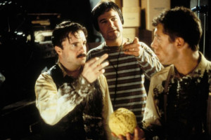 Still of Nathan Lane, Lee Evans and Gore Verbinski in Mousehunt (1997)