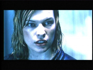 Milla Jovovich Resident Evil 2002