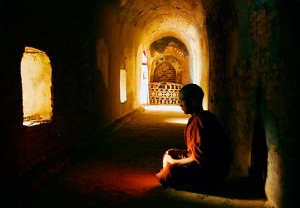 Monks Practice the Wonderful Art of Meditation!