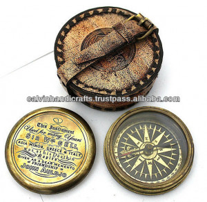 pocket_sundial_compass_nautical_Gift_sundial_compass.jpg