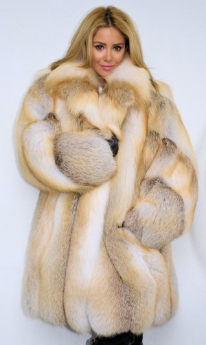 ... Fur Coats, Islands Foxes, Fav Fur, Fur Fashion, Gorgeousgolden Foxes