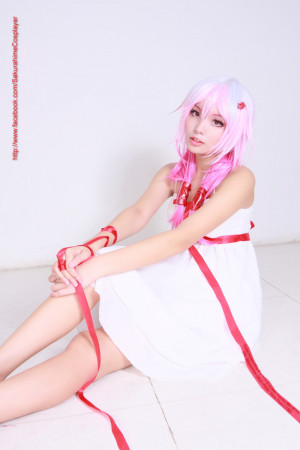 Inori Yuzuriha White Dress