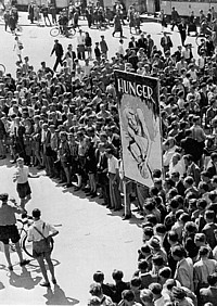 Dissent in 1953 (East!): June uprising