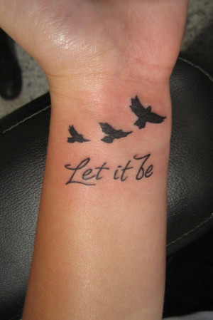 Small Wrist Tattoos – Designs and Ideas