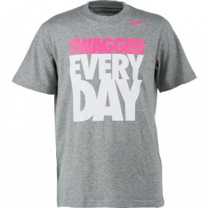 Nike Boys' Swagger Everyday Short Sleeve T-shirt