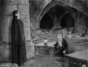 Bela Lugosi as Count Dracula and Dwight Frye as Renfield (1931).