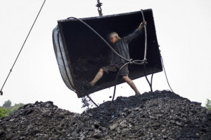 coal-mines-of-meghlaya-india_coal-mine-workers-3.jpg