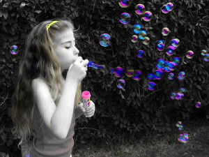 Girl Blowing Bubbles Photograph: http://1.bp.blogspot.com/_ee_6wSqXwnw ...