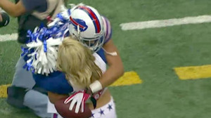 David Nelson of the Buffalo Bills embraces girlfriend and Dallas ...