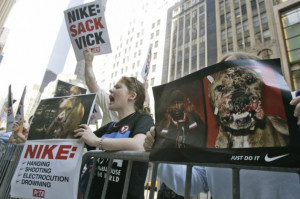 Michael Vick Nike protest | 10 endorsement deals gone bad - Yahoo ...