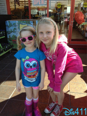 Disney Stars Visit Alexi Rob s Girl Scout Cookie Stand February 17