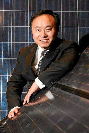 Happier times for Shi Zhengrong. Photo: Bloomberg