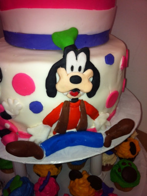 Mickey Minnie And Goofy Cake Cupcakes Cakes Maggie