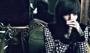 bmth, chair, famous, hot, oli sykes, oliver sykes, photography, sexy ...