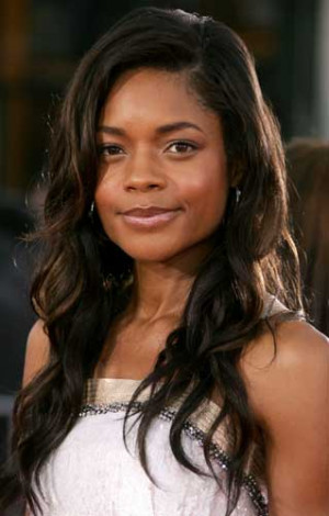 naomie harris cleavage pictures