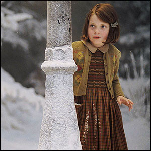 Descripcion: Lucy Pevensie Y El Farol