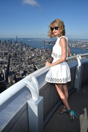 taylor-swift-welcome-to-new-york1.jpg