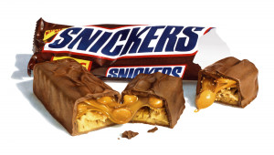 SNICKERS Brand Fuel Game Instant Win Game