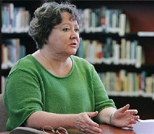 american authors s e hinton facts about s e hinton