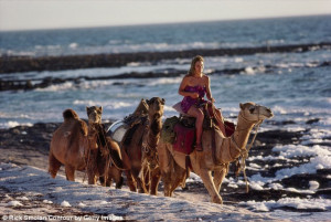 Almost 37 years after Robyn Davidson (right) made history crossing the ...