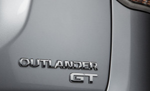 2014 Mitsubishi Outlander GT badges