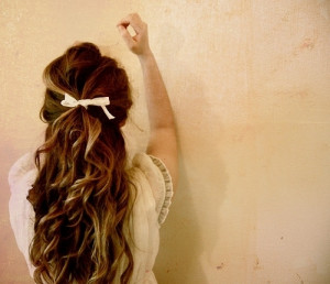 bow, brunette, cachos, curl, curly hair, girl, pretty, ringlet