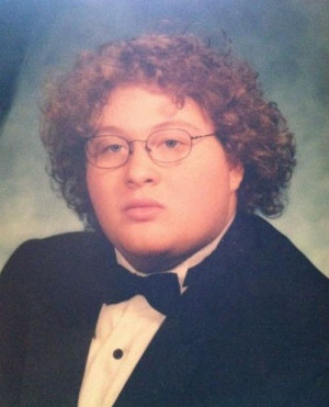 420mansion:Action Bronson’s yearbook photo.