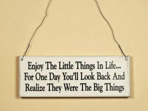 Sayings about little things in life - http://todays-quotes.com/?p ...