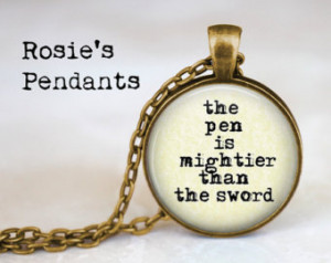 ... Necklace or Key Ring - Literary Jewelry - Shakespeare Quote Pendant
