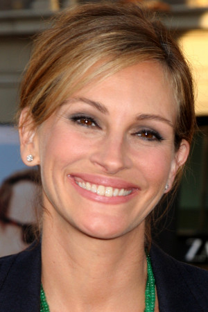 Julia Roberts: A Pretty (Amazing) Woman