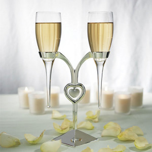 ... / Engraved Wedding Bride And Groom Champagne Toasting Flute Glasses