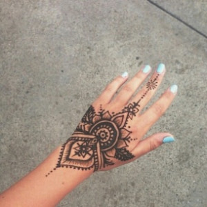 You’re viewing all tattoos posted in ‘Henna Tattoos’ category