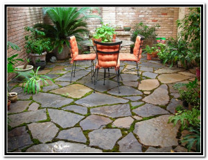 Backyard Stone Patio Design Ideas