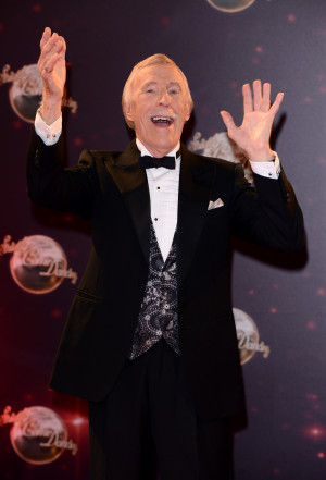 BRUCE-FORSYTH-facebook.jpg