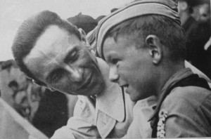 Joseph Goebbels ministro da Propaganda, como gostava de ser ...