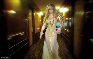 What's your fantasy: Britney appeared in the guise of a goddess in the ...