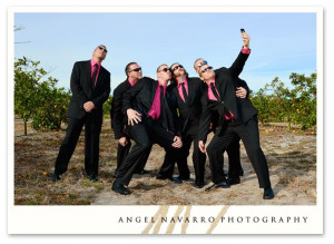 Funny Groomsmen Pose