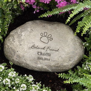 pet memorial stone1 300x300 Commemorate Your Beloved Pet with ...