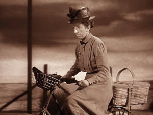 Wizard of Oz – Margaret Hamilton, best baddie ever