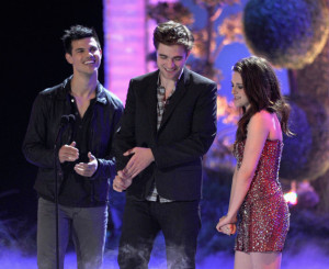 ... Awards at Universal Studios' Gibson Amphitheatre on June 5, 2011 in