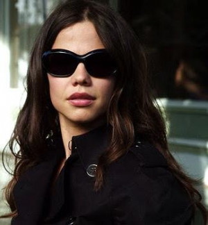 Pretty Little Liars: Who do you think is 'A'?