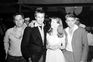 Elia Kazan, Marlon Brando, Julie Harris and James Dean (1955)