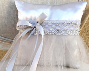 ... Pillow, Elegant Ring Pillow, Vintage Wedding, Silver Wedding, *NEW