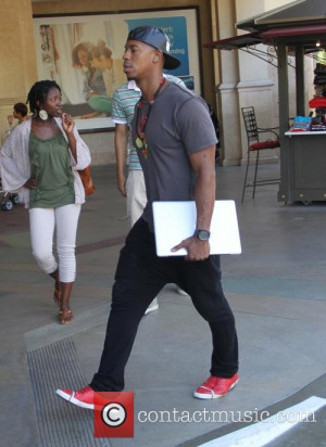 Mehcad Brooks - Mehcad Brooks goes to the Apple store in Hollywood ...