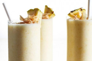 Healthy Summer Cocktails to Quench Your Thirst: Fresh Pina Colada