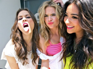 PLL Cast - pretty-little-liars-tv-show Photo