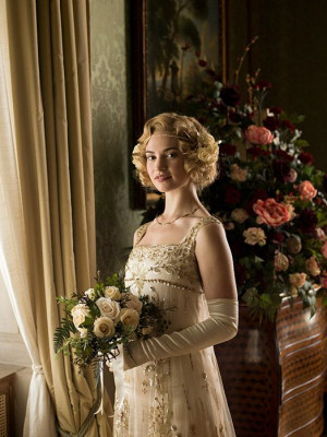 Downton Abbey Lady Rose's wedding dress is revealed in finale - Photo ...