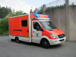 Rettungswagen RTW der Stadt Nettetal Mercedes-Benz Sprinter 518 Cdi ...