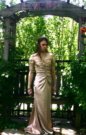 Queen of Evony Entries